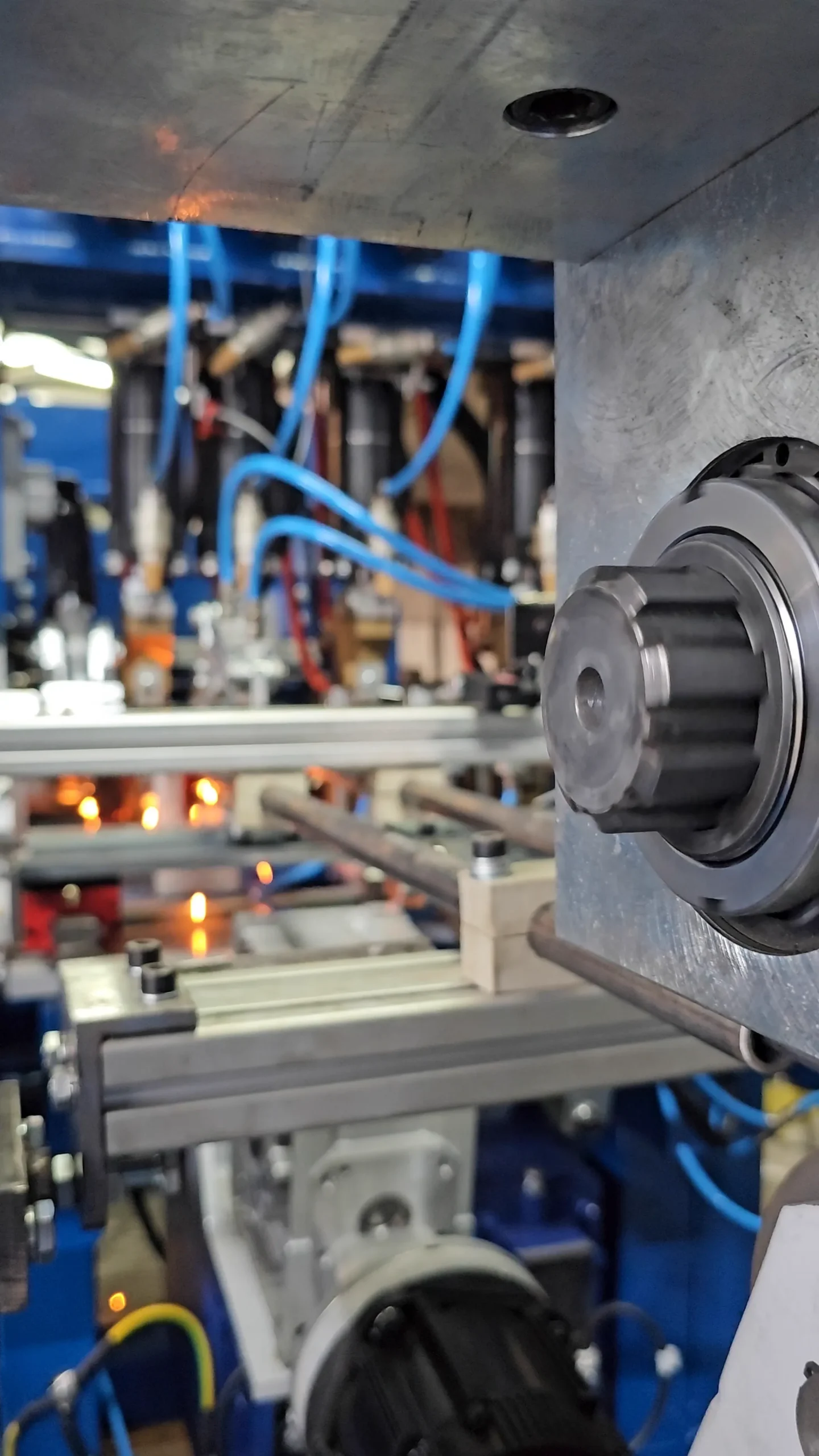 Lignes de soudage entièrement automatiques